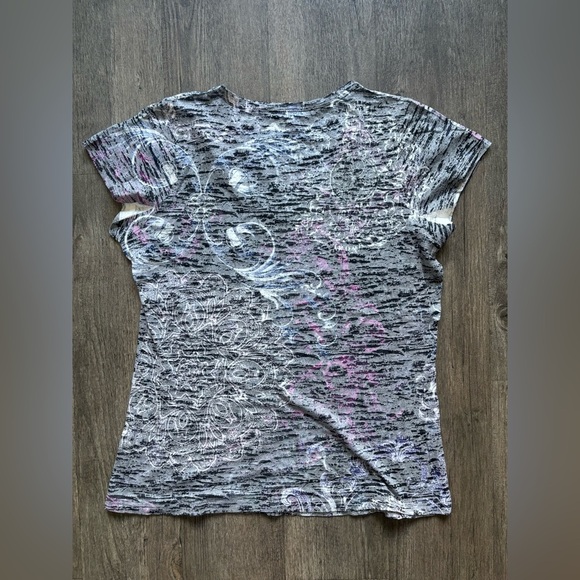 Willow Gray and Pink Short Sleeve Tee - Picture 6 of 6